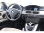 BMW 3-Serie 318d Luxury Line | Schuif-Kanteldak | Leder | Bluetooth | Navigatie | Xenon