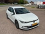 Volkswagen Golf 1.5 eTSI Style AUT. - Navi - Alcantara - Camera - PDC - LM