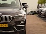 BMW X1 sDrive20i X-line | Head-Up | Stuurverwarming! | Stoelverw | Nav | Leer | Camera!