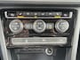 Volkswagen Touran 2.0 TDI Automaat R-Line Highline Navigatie Camera Adaptieve Cruise Dab Led Carplay Sport Comfortstoelen Stoelverwarming Hoge zit NL Auto