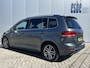 Volkswagen Touran 2.0 TDI Automaat R-Line Highline Navigatie Camera Adaptieve Cruise Dab Led Carplay Sport Comfortstoelen Stoelverwarming Hoge zit NL Auto