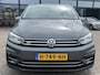 Volkswagen Touran 2.0 TDI Automaat R-Line Highline Navigatie Camera Adaptieve Cruise Dab Led Carplay Sport Comfortstoelen Stoelverwarming Hoge zit NL Auto