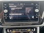 Volkswagen Touran 2.0 TDI Automaat R-Line Highline Navigatie Camera Adaptieve Cruise Dab Led Carplay Sport Comfortstoelen Stoelverwarming Hoge zit NL Auto