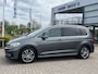 Volkswagen Touran 2.0 TDI Automaat R-Line Highline Navigatie Camera Adaptieve Cruise Dab Led Carplay Sport Comfortstoelen Stoelverwarming Hoge zit NL Auto