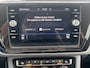 Volkswagen Touran 2.0 TDI Automaat R-Line Highline Navigatie Camera Adaptieve Cruise Dab Led Carplay Sport Comfortstoelen Stoelverwarming Hoge zit NL Auto