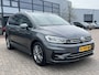 Volkswagen Touran 2.0 TDI Automaat R-Line Highline Navigatie Camera Adaptieve Cruise Dab Led Carplay Sport Comfortstoelen Stoelverwarming Hoge zit NL Auto