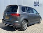 Volkswagen Touran 2.0 TDI Automaat R-Line Highline Navigatie Camera Adaptieve Cruise Dab Led Carplay Sport Comfortstoelen Stoelverwarming Hoge zit NL Auto