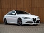 Alfa Romeo Giulia 2.0T Sprint 300pk | Veloce stoelen | Pano-dak | CarPlay | 19 inch