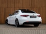 Alfa Romeo Giulia 2.0T Sprint 300pk | Veloce stoelen | Pano-dak | CarPlay | 19 inch