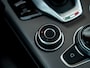 Alfa Romeo Giulia 2.0T Sprint 300pk | Veloce stoelen | Pano-dak | CarPlay | 19 inch