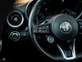 Alfa Romeo Giulia 2.0T Sprint 300pk | Veloce stoelen | Pano-dak | CarPlay | 19 inch