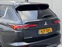 Mitsubishi Outlander 2.4 PHEV Instyle 4WD S-AWC Automaat /  Fabrieksgarantie tot 04-2033 / Leder / NL auto / Stoelventilatie / Stuur-, stoel- en achterbankverwarming / Navigatie / Elektrische stoelen en klep / HUD / Cam 360° /  snelladen / 20" LM wielen /