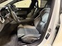 Volvo V60 2.0 T8 Recharge AWD R-Design | Elektr. trekhaak | Camera | Stoel/stuurverwarming | Carplay | Adaptive cruise
