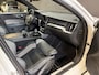 Volvo V60 2.0 T8 Recharge AWD R-Design | Elektr. trekhaak | Camera | Stoel/stuurverwarming | Carplay | Adaptive cruise