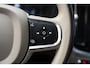 Volvo XC60 2.0 T6 Plug-in hybrid AWD Inscription Expr. Aut. [ Panoramadak Leder Apple / Android Stoelen Stuurverwarming cruise Camera ]
