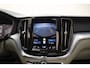 Volvo XC60 2.0 T6 Plug-in hybrid AWD Inscription Expr. Aut. [ Panoramadak Leder Apple / Android Stoelen Stuurverwarming cruise Camera ]