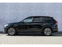 Volvo XC90 2.0 T8 Recharge AWD Ultimate Dark | Adaptieve Cruise Control | Panoramadak | Luchtvering | Trekhaak | 360° Parkeercamera | Stoel-/Stuurverwarming | Nappa Lederen Sportstoelen | Head-Up Display |