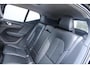 Volvo XC40 T5 AWD Intro Edition | Panorama dak|  360graden camera| Adapatieve Cruise Control| DAB| Adaptieve LED bochtverlichting| Parkeerverwarming|Electrisch bedienbare  voorstoelen| Blind spot|Adaptieve Cruise Control| Alarmkasse 3| Parkeerverwarming.