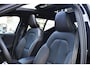 Volvo XC40 Recharge P8 AWD R-Design | Panoramadak | BLIS | Verwarmbare voorstoelen en stuurwiel | Premium audio by Harman Kardon | Adaptieve cruise control | Elektrische achterklep | Verwarmbare voorruit |