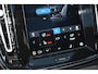 Volvo XC40 Recharge P8 AWD R-Design | Panoramadak | BLIS | Verwarmbare voorstoelen en stuurwiel | Premium audio by Harman Kardon | Adaptieve cruise control | Elektrische achterklep | Verwarmbare voorruit |