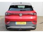 Volkswagen ID.4 Pure 52kWh ELEKTRISCH. Serieus nette en mooie VW ID.4 ! Autm. airco dual, stoelverwarming, LM wielen met AllSeason banden, metallic lak Two tone, trekhaak, LED verlichting, parkeersensoren, navigatie, telefoonvoorb., leer/alcantara bekleding etc.