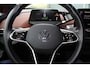 Volkswagen ID.4 Pure 52kWh ELEKTRISCH. Serieus nette en mooie VW ID.4 ! Autm. airco dual, stoelverwarming, LM wielen met AllSeason banden, metallic lak Two tone, trekhaak, LED verlichting, parkeersensoren, navigatie, telefoonvoorb., leer/alcantara bekleding etc.