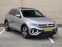 Volkswagen T-Roc 1.5 TSI R-Line 150PK DSG | Panoramadak | Led Matrix | Camera | Trekhaak | Stoelverwarming | Ergo stoelen