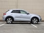 Volkswagen T-Roc 1.5 TSI R-Line 150PK DSG | Panoramadak | Led Matrix | Camera | Trekhaak | Stoelverwarming | Ergo stoelen