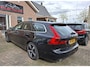 Volvo V90 2.0 T5 Momentum. Dealer onderhouden. Zeer luxe en netjes. O.a. leder, stoelverw, trekhaak, pdc, navi, adap.cruise, etc