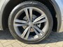Volkswagen Tiguan 1.4 TSI R-line / Digitaal dashboard / Pano / Navigatie / App connect / Camera / Zwenkbare trekhaak / Allseason /