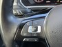 Volkswagen Tiguan 1.4 TSI R-line / Digitaal dashboard / Pano / Navigatie / App connect / Camera / Zwenkbare trekhaak / Allseason /