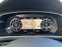 Volkswagen Tiguan 1.4 TSI R-line / Digitaal dashboard / Pano / Navigatie / App connect / Camera / Zwenkbare trekhaak / Allseason /