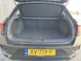 Volkswagen T-Roc 1.5 TSI Sport / Digitaal dashboard / Pano / Navigatie / App connect / Parkeersensoren V+A / Trekhaak / **