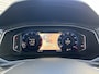 Volkswagen T-Roc 1.5 TSI Sport / Digitaal dashboard / Pano / Navigatie / App connect / Parkeersensoren V+A / Trekhaak / **