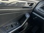 Volkswagen T-Roc 1.5 TSI Sport / Digitaal dashboard / Pano / Navigatie / App connect / Parkeersensoren V+A / Trekhaak / **
