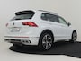 Volkswagen Tiguan R-Line Business eHybrid 245 PK DSG/AUTO | Glazen panorama-dak | Trekhaak | Head-up display | Achteruitrijcamera | Stoel/Stuurverwarming | Navigatie | Apple carplay android auto | 20"LMV