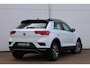 Volkswagen T-Roc 1.0 TSI Sport 115pk | Stoel- en Stuurverwarming | Adaptive | Sensoren