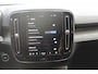 Volvo XC40 B3 177pk Automaat Plus Dark Google infotainment / Elektrisch verstelbare voorstoelen met geheugen voor de bestuurdersstoel / Stoel en stuurwielverwarming/ Harman Kardon Audio