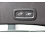 Volvo XC40 B3 177pk Automaat Plus Dark Google infotainment / Elektrisch verstelbare voorstoelen met geheugen voor de bestuurdersstoel / Stoel en stuurwielverwarming/ Harman Kardon Audio