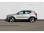 Volvo XC40 B3 177pk Automaat Plus Dark Google infotainment / Elektrisch verstelbare voorstoelen met geheugen voor de bestuurdersstoel / Stoel en stuurwielverwarming/ Harman Kardon Audio