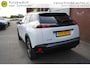 Peugeot 2008 1.2 PureTech 101 pk Allure DIGI COCKPIT - CAMERA - CARPLAY / ANDROID - NAVI - PARKEERSENSOREN V+A - HALF LEDER - 17 INCH LMV - DONKERE HEMEL - CLIMA - CRUISE - BLUETOOTH - LED - DAB+ - RIJSTROOKSENSOR - PRIVACYGLAS