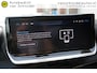 Peugeot 2008 1.2 PureTech 101 pk Allure DIGI COCKPIT - CAMERA - CARPLAY / ANDROID - NAVI - PARKEERSENSOREN V+A - HALF LEDER - 17 INCH LMV - DONKERE HEMEL - CLIMA - CRUISE - BLUETOOTH - LED - DAB+ - RIJSTROOKSENSOR - PRIVACYGLAS