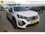 Peugeot 2008 1.2 PureTech 101 pk Allure DIGI COCKPIT - CAMERA - CARPLAY / ANDROID - NAVI - PARKEERSENSOREN V+A - HALF LEDER - 17 INCH LMV - DONKERE HEMEL - CLIMA - CRUISE - BLUETOOTH - LED - DAB+ - RIJSTROOKSENSOR - PRIVACYGLAS