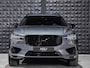 Volvo XC60 2.0 Recharge T8 AWD R-Design | B&W | PANO | 21" | HUD | Memory |