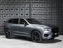 Volvo XC60 2.0 Recharge T8 AWD R-Design | B&W | PANO | 21" | HUD | Memory |