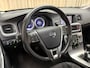 Volvo V60 1.6 T3 R-Design Org.NL! / Cruise / Navigatie / Afn. Trekhaak / PDC / 18'' LMV