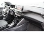 Peugeot 2008 1.2 Hybrid 145 Allure | Automaat | Navigatie | Camera voor + achter | Adaptieve cruise | NL auto | 6.000km |