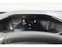 Peugeot 2008 1.2 Hybrid 145 Allure | Automaat | Navigatie | Camera voor + achter | Adaptieve cruise | NL auto | 6.000km |