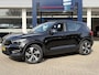 Volvo XC40 Recharge P8 AWD R-Design / Automaat / NL-Auto / Dealer-Onderhouden / Open-Panodak / Pilot-Assist / Warmtepomp / Standkachel / Stuur- en Stoelverwarming / Elektr.-Wegklapbare Trekhaak / LED / Keyless / Dodehoek-Detectie / Elektr.-Achterklep / Apple-Carplay & Android-Auto / DAB Radio-Bluetooth / Navi / PDC V+A / 19'' LMV / ENZ.