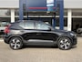 Volvo XC40 Recharge P8 AWD R-Design / Automaat / NL-Auto / Dealer-Onderhouden / Open-Panodak / Pilot-Assist / Warmtepomp / Standkachel / Stuur- en Stoelverwarming / Elektr.-Wegklapbare Trekhaak / LED / Keyless / Dodehoek-Detectie / Elektr.-Achterklep / Apple-Carplay & Android-Auto / DAB Radio-Bluetooth / Navi / PDC V+A / 19'' LMV / ENZ.